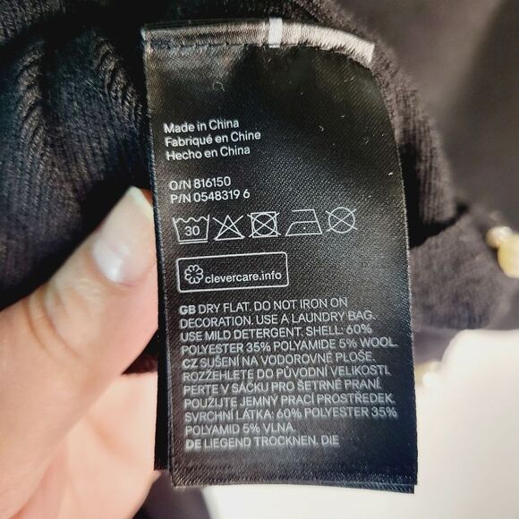 H&M Elegant Black Flare Sleeve Sweater with Pearl Accents - Picture 10 of 10